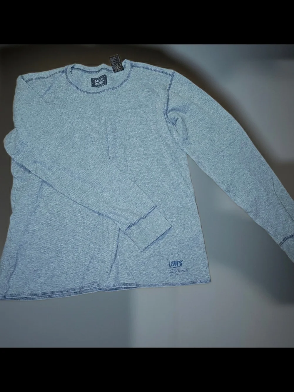Levi's Men's Heather Grey Crewneck Thermal